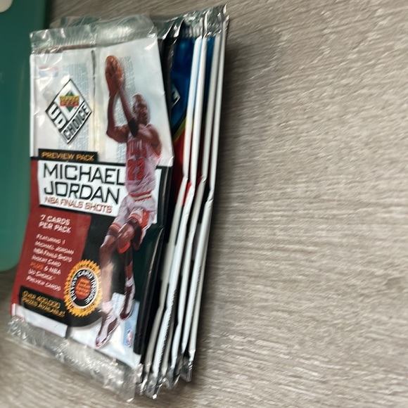 *Collectible* Michael Jordan Collector’s Choice Trading Cards - Picture 3 of 6